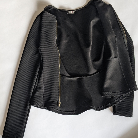 Fashion Nova Peplum Blazer Jacket - Picture 2 of 6